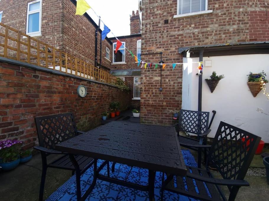 Gorgeous Edwardian Terrace In Old Trafford Villa Manchester Kültér fotó